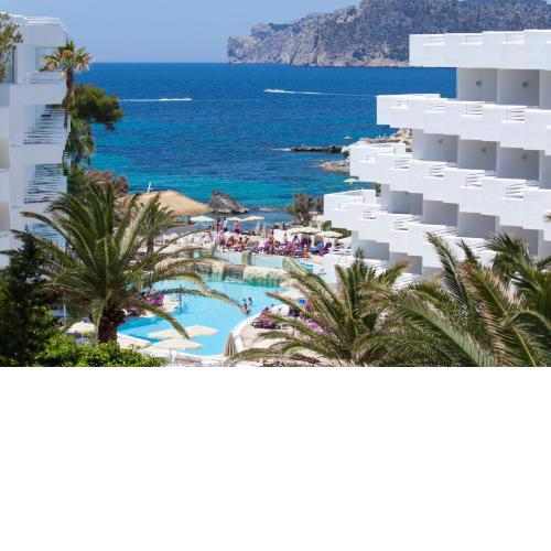 FERGUS Style Cala Blanca Suites