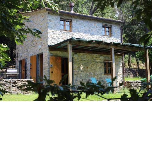 Ferienhaus in Ameglia mit Garten, Grill und gemeinsamem Pool