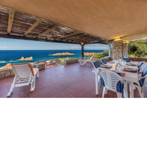 Ferienhaus in Costa Paradiso mit Grill, Terrasse und Garten