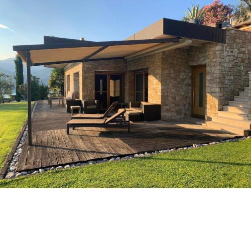 Ferienhaus in Malcesine mit Garten, Grill und Terrasse und Strand in der Nähe