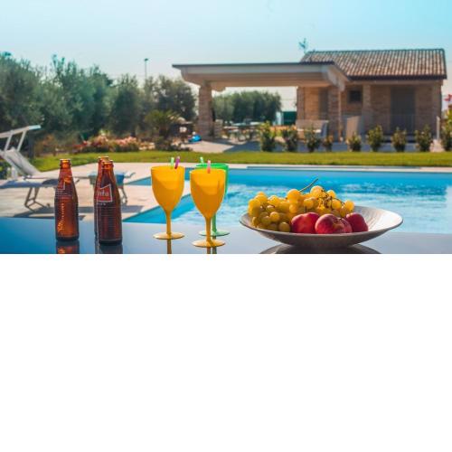 Ferienhaus mit Privatpool für 6 Personen ca 130 m in Porto Sant'Elpidio, Adriaküste Italien Mittlere Italienische Adriaküste3 Schlafzimmer, 2 Badezimmer, TV, Spülmaschine, Meer 3 km, Sandstrand 3 km, Privatpool, Klimaanlage, W
