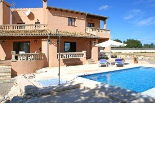 Ferienhaus mit Privatpool für 8 Personen 2 Kinder ca 120 m in Santa Margalida, Mallorca Nordküste von Mallorca4 Schlafzimmer, 3 Badezimmer, Kamin, Sat-TV, Spülmaschine, Meer 5 km, Sandstrand 5 km, Privatpool, Klimaanlage, Wasch