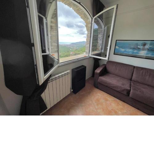 Ferienwohnung in Diano San Pietro mit Terrasse, Grill und Garten