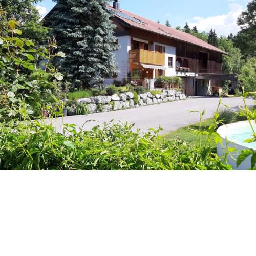 Ferienwohnung Wald und Wiese
