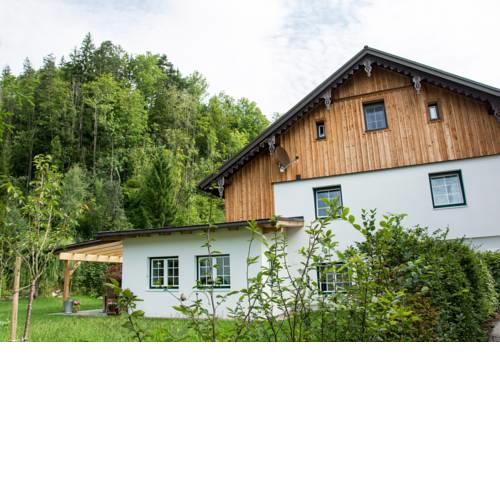 Ferienwohnungen Haus Schatzl