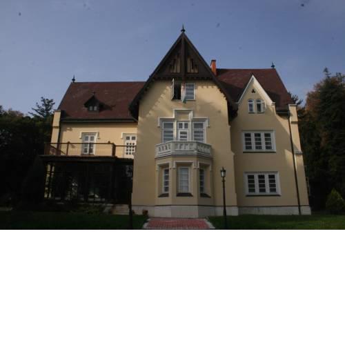 Festetich Kastélyszálló és Zsuzsanna Hotel