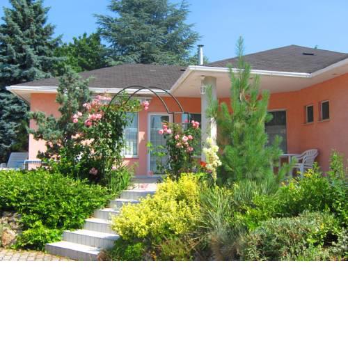 Fészek Apartmanház