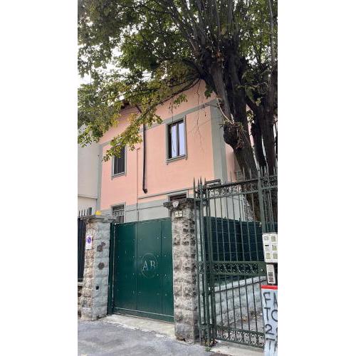 FIERA Milano-City LIFE FREE PARKING Villa Anglia' s Bridge