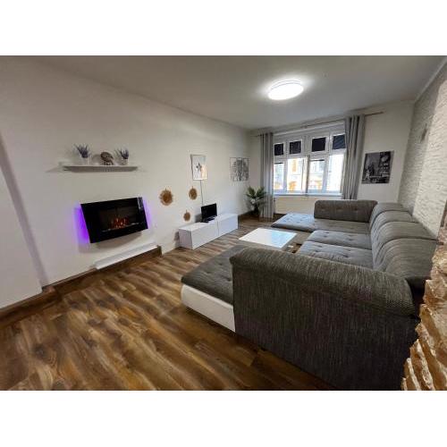 FiftyFifty Apartment