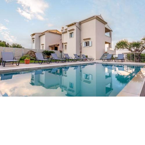 Filoxenia villas & suites