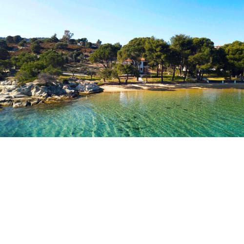 Filyra Beachfront Villa
