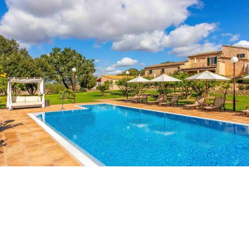 Finca Son Roig by Valentin