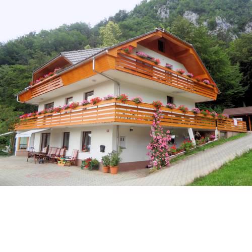 Fine Stay Apartments
