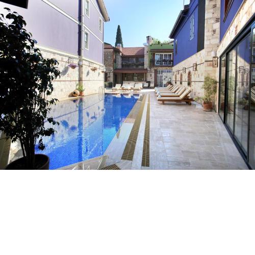 Fiore Garden Suites