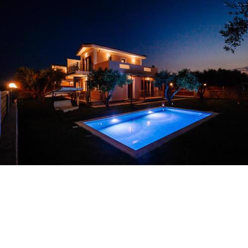 Fiorita-Levada Luxury villas