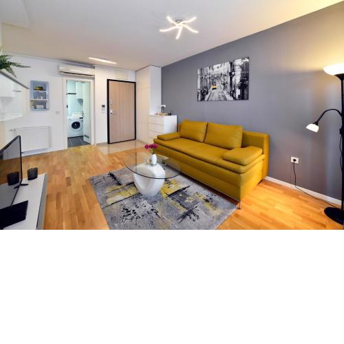 First Class Apartment Zagreb, Free parking