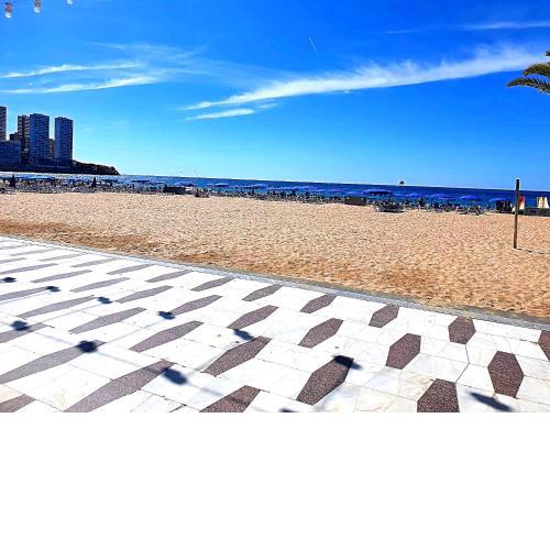 First line beach Beautiful two bedrooms