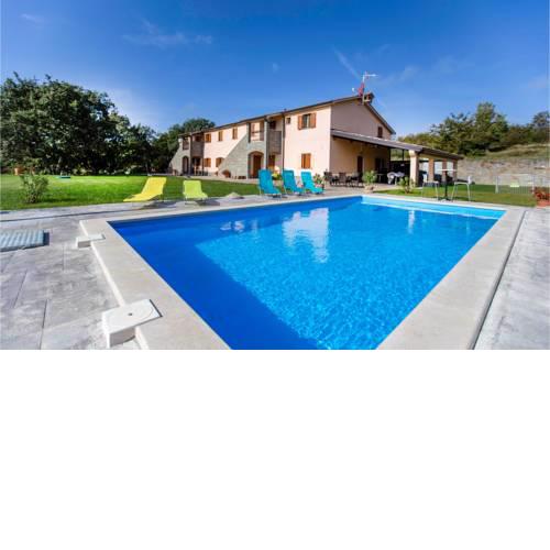 Five-Bedroom Holiday Home in Gracisce