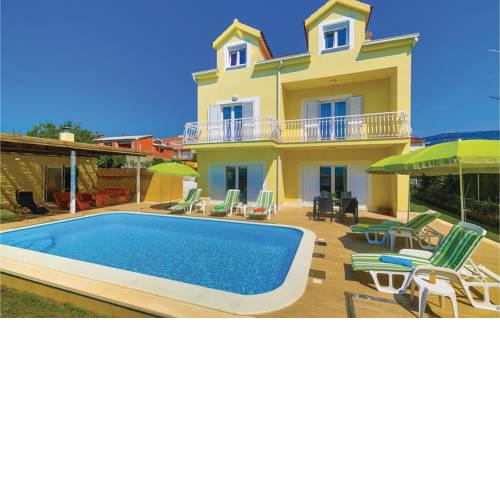 Five-Bedroom Holiday Home in Kastel Stafilic