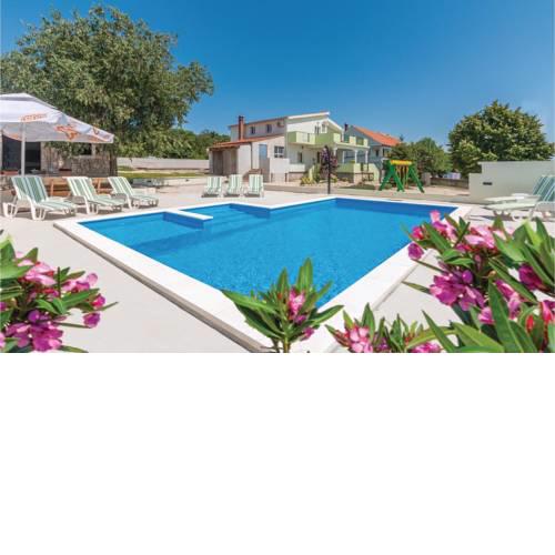 Five-Bedroom Holiday Home in Nadin