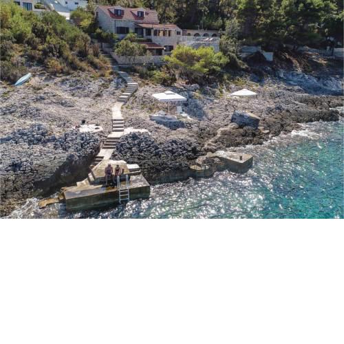 Five-Bedroom Holiday Home in Prigradica
