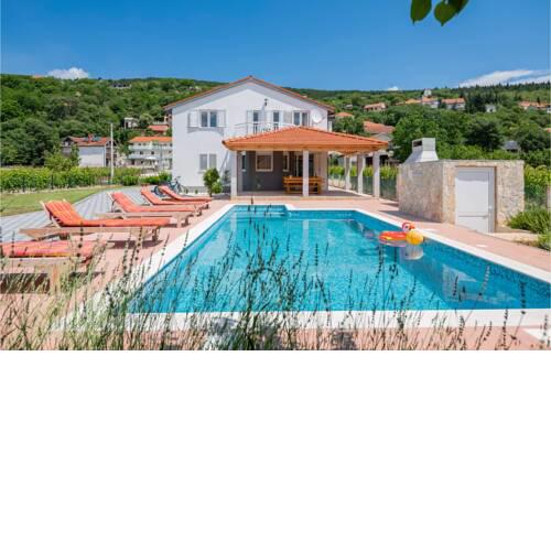 Five-Bedroom Holiday Home in Prolozac