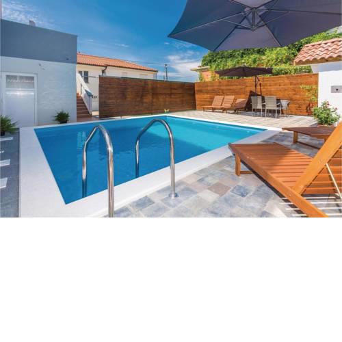 Five-Bedroom Holiday Home in Sveti Petar