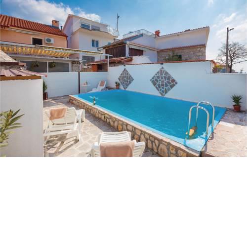 Five-Bedroom Holiday home Jadranovo with an Outdoor Swimming Pool 07