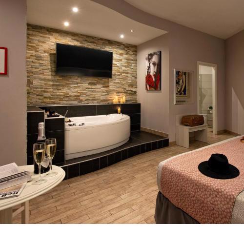 Five Rooms Rome Guesthouse