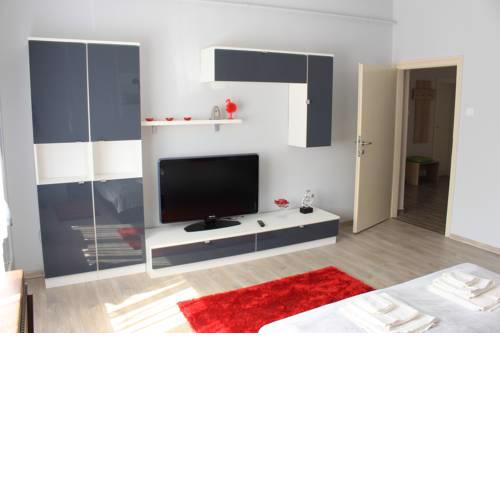 Flamingo Apartment