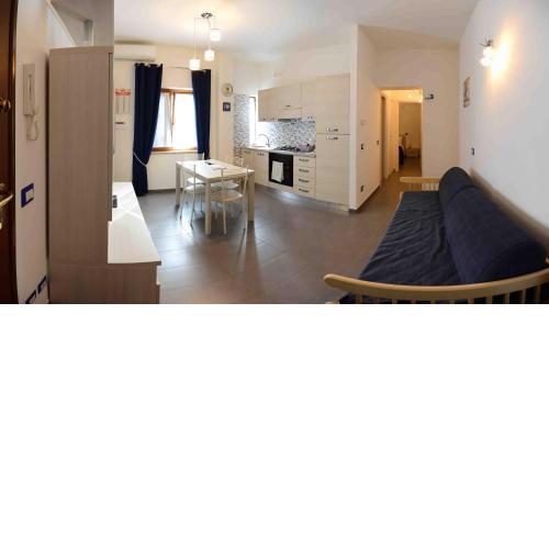 Flat House