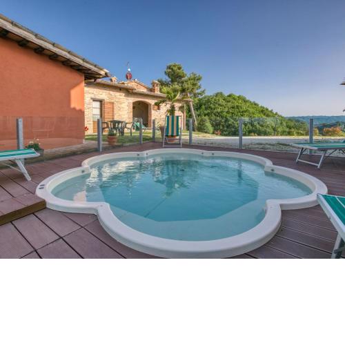 Flat on a farm with swimming pool and many activities