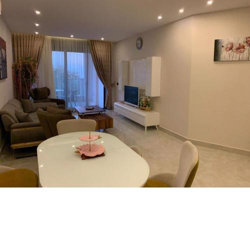 Flat on the first line with sea view in Konak Tower
