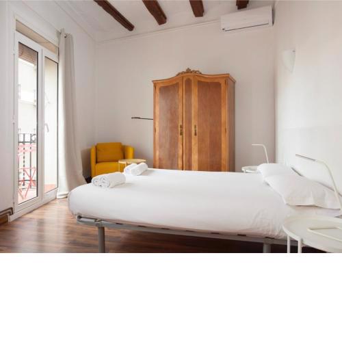 Flat Poble Sec Magalhaes/Apartment