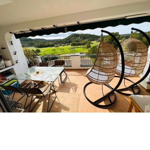 FLAT Surrounded by Nature WIFI & Pool & beach Nearby