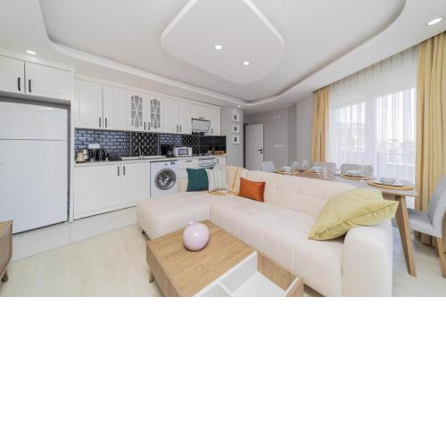 Flat w Balcony 5 min to Konyaalti Beach and Marina