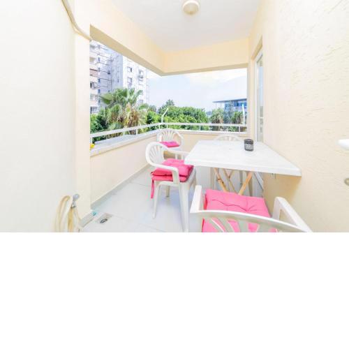 Flat w Balcony 8 min to Konyaalti Beach in Antalya