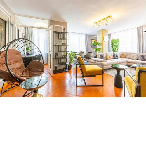 Flat with Excellent Location in Nisantasi