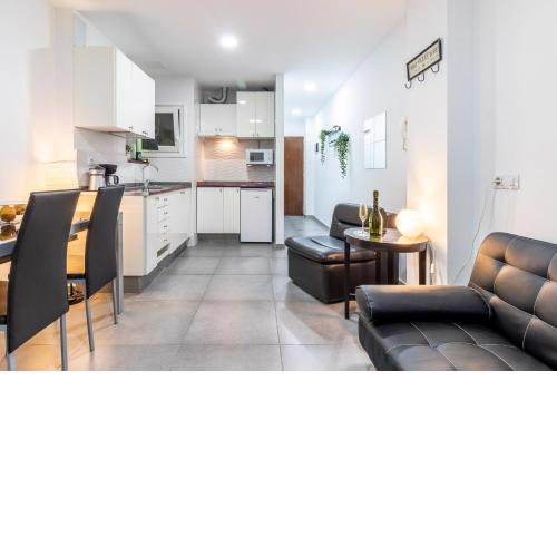 Flatguest Luis Morote + Central + Beach + WiFi
