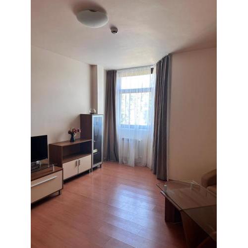 Flora Apartment 423