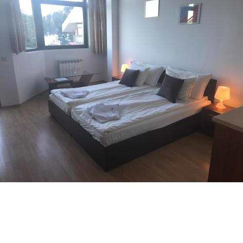 Flora Apartment 619