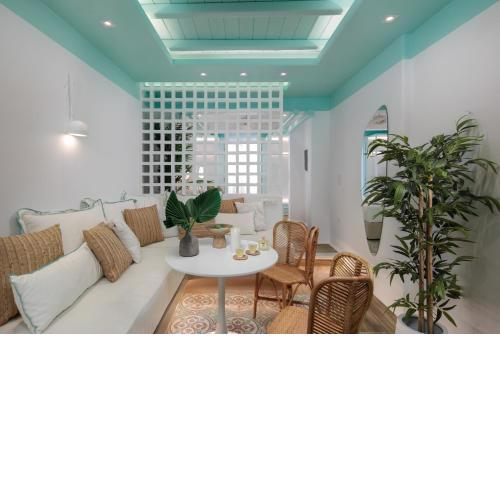 Flora Apartments & Studios