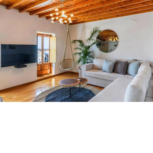 Flora 's Home -Appartment Two Bedrooms with marvelous view in the town