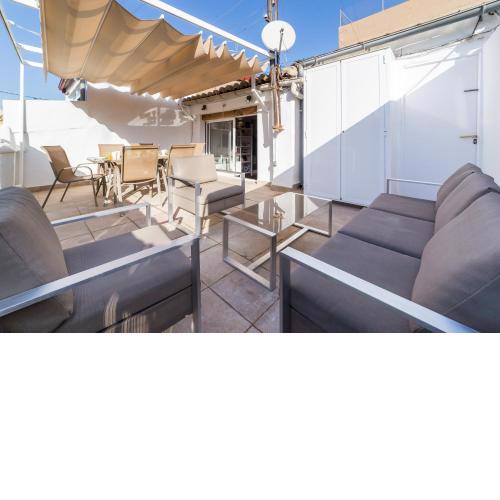 FLORIT FLATS - CENTER 2BR 2BA ATTIC TERRACE VIEW WIFi AC