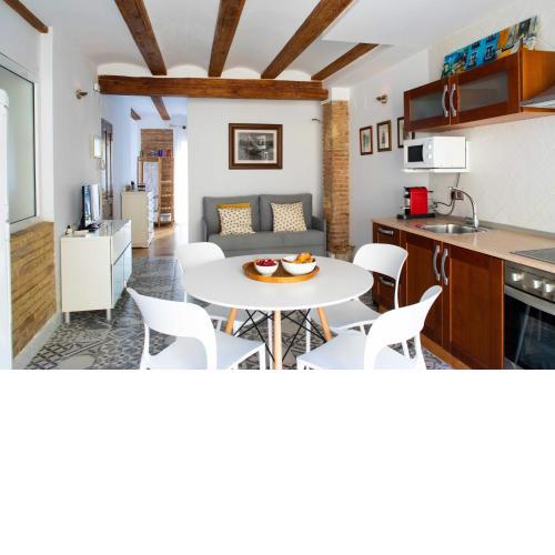 FLORIT FLATS - Cozy Wifi AC Loft In the Heart of Ruzafa