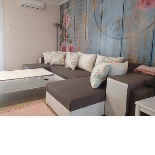 Flower Apartment