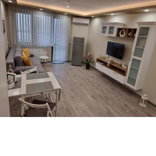 Flowers Apartment