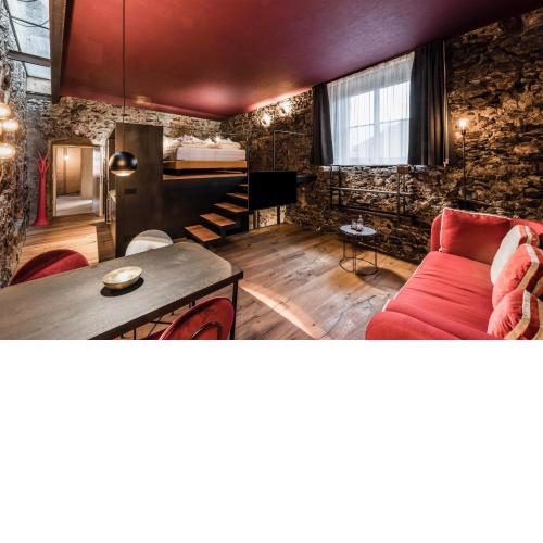 Flurin Suites