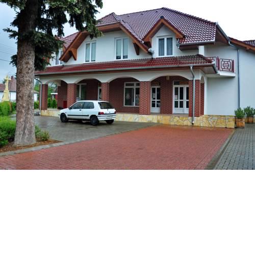 Főnix Apartmanház
