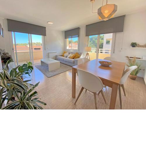 For A Stay Salou Green